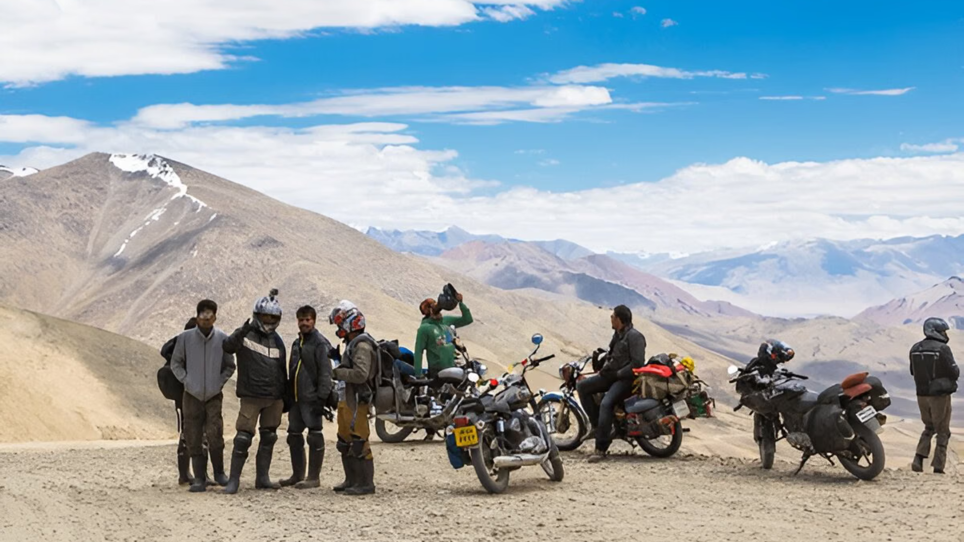 Leh to Leh Bike Trip with Umlingla Pass